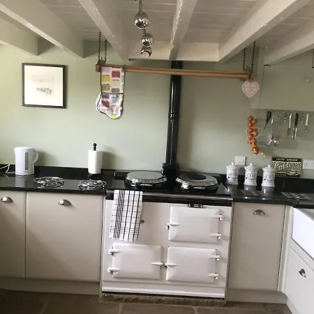 Holiday home Impeccable Suitable For 2 Adults & 1 Child Tockwith